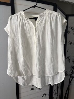 Splendid White Textured Button-Front Blouse